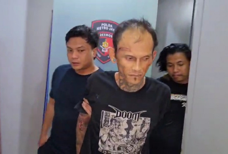 Pelaku Pembunuhan yang Jasadnya Ditutupi Sarung di Pondok Aren Akhirnya Ditangkap!