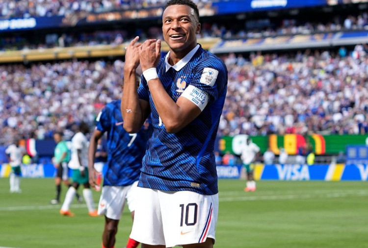 Mbappe Tak Mau Kejar Rekor Messi, Pillih Buru Gelar Juara Dunia
