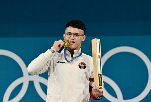 Gila! Rizki Juniansyah Rebut Emas Kedua buat Indonesia, Cetak Rekor Olimpiade dan Sejarah Besar!