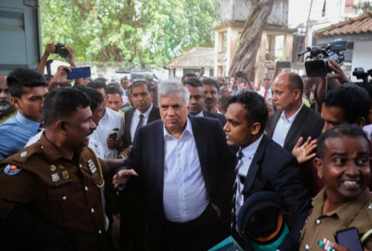 Mantan Presiden Sri Lanka Ditahan, Diduga Pakai Uang Negara untuk Wisuda Istri di London