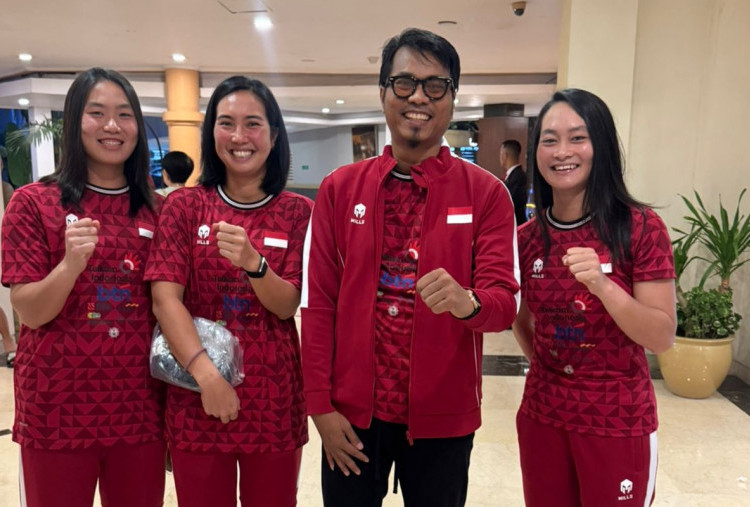 13 Atlet Tenis Indonesia Resmi Diberangkatkan PELTI untuk SEA Games Thailand
