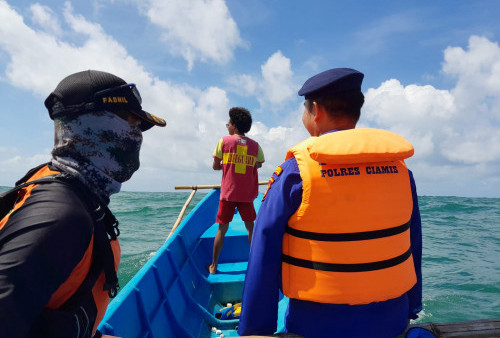 Siang Ini Tim Pencarian Diterjunkan 50 Personel, Menyisir Lokasi Tempat Syahrul Terseret Ombak di Pantai Legok