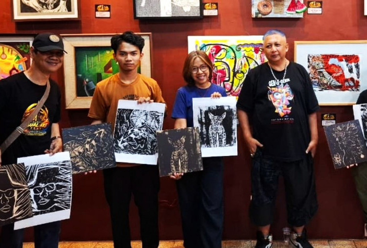 Seni Grafis Cungkil Kayu Asah Kreativitas dan Uji Ketelatenan, Harus Berhati-Hati agar Tidak Meleset