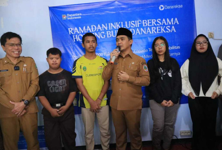 Ramadan Inklusif, SIER dan Holding BUMN Danareksa Salurkan 200 Paket Sembako untuk Difabel 