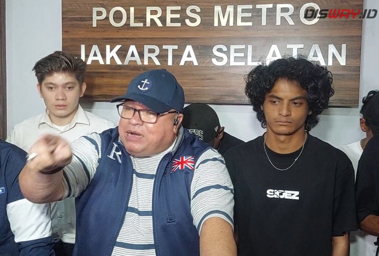 Razman Nasution Minta Penyidik Polres Metro Jaksel Periksa Ayah Laura Meizani: Katanya Orang Hebat!