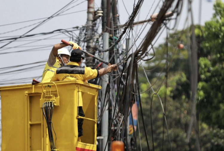 Pemprov DKI Didesak Tuntaskan Perda Utilitas, DPRD: Bebaskan Jakarta dari Kabel Semrawut!