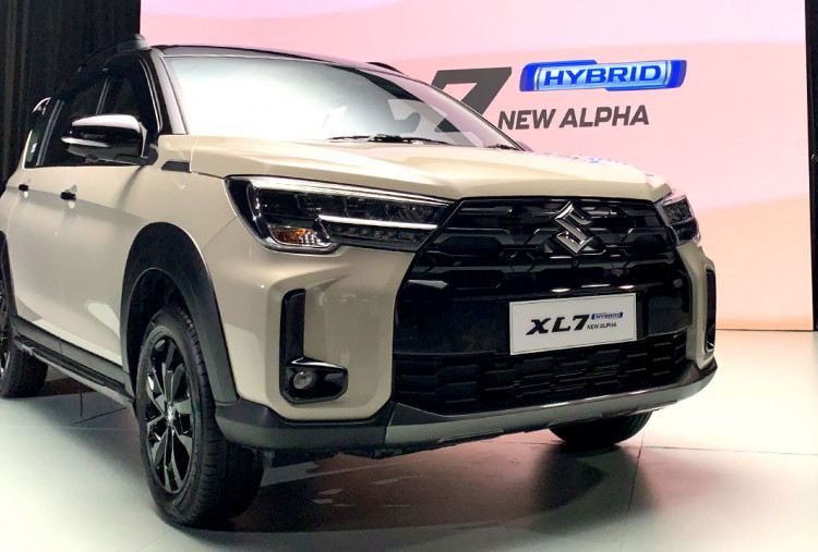 Bedah Eksterior 3 Varian Baru Suzuki XL7, Perkokoh DNA SUV