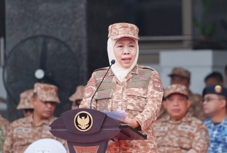 Gubernur Khofifah Raih Penghargaan Kepala Daerah Terbaik dari FPRMI