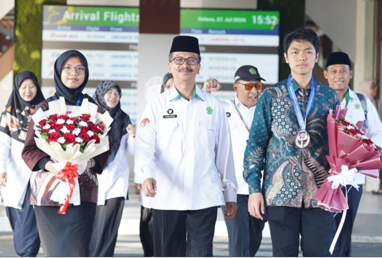 Keren! Siswa MAN 2 Kota Malang Unjuk Prestasi Olimpiade Sains di Eropa dan Asia Tengah