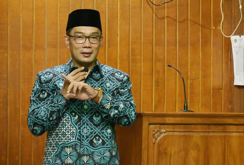 Salat Subuh Berjamaah di Sumedang, Ridwan Kamil Ajak Masyarakat Maksimalkan Tol Cisumdawu Saat Mudik