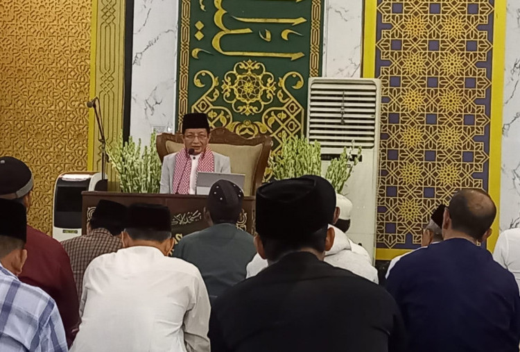 Ceramah Subuh di Masjid Al-Akbar Surabaya, Menag Minta Publik Tak Menilai dari Potongan Ceramah