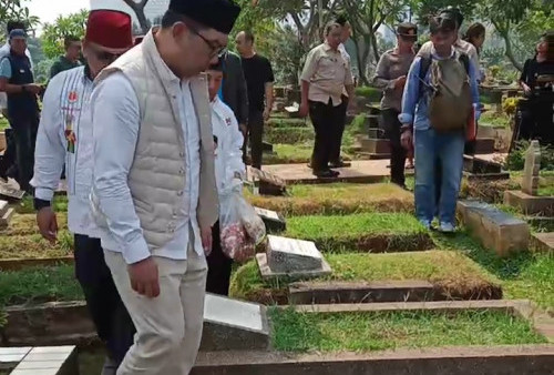 Awali Kampanye Pilkada Jakarta, Ridwan Kamil-Suswono Ziarah Ziarah ke Makam M.H. Thamrin di Karet Bivak