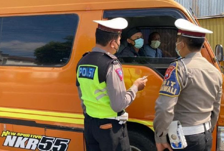 Polisi Awasi Travel Gelap Jelang Mudik Lebaran