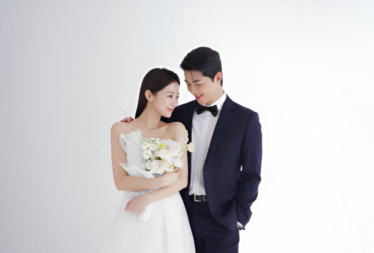 Konsep Foto Prewedding Unik: Dari Vintage Sampai Cosplay
