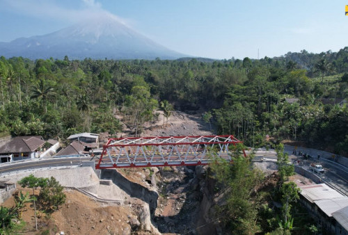 Pembangunan Jembatan Kali Glidik II yang Hancur Akibat Banjir Lahar Semeru Rampung, Lalu Lintas Kembali Normal