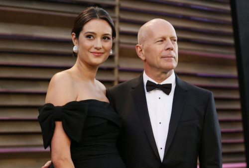 Istri Bruce Willis Memohon ke Paparazi: Jangan Ganggu Suamiku!