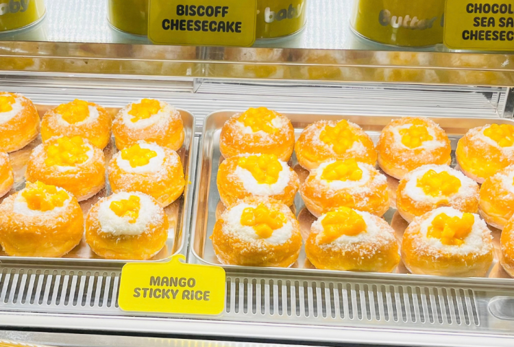 Butter Baby Sulap Mango Sticky Rice Jadi Donat, Sensasi Baru Makan Dessert Thailand