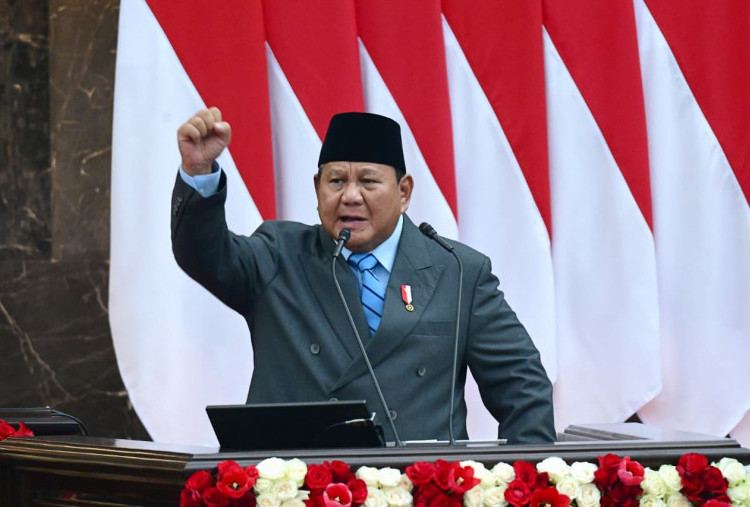 Kejar 100 GW PLTS, Prabowo Target Hentikan 13 GW PLTD