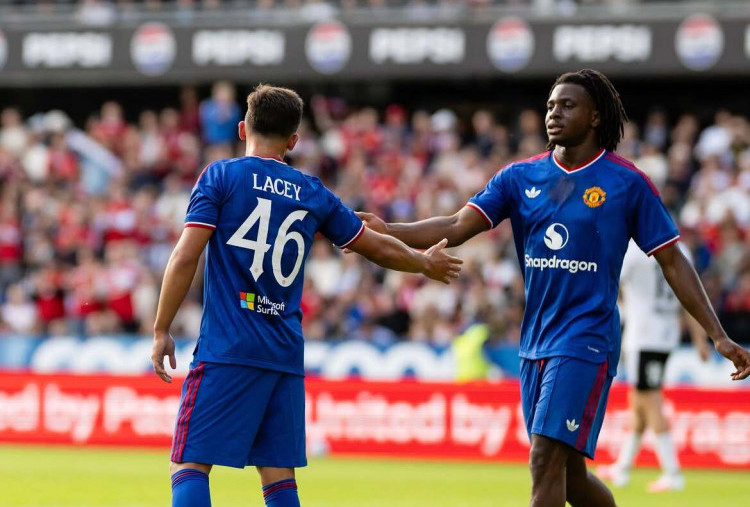 Man United Hancurkan Rosenborg 5-0, Carrick Puas dengan Performa Pemain Muda