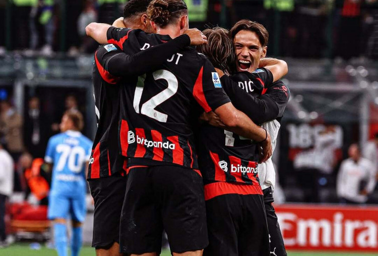AC Milan vs Napoli 2-0: Bermain 10 Orang, Rossoneri Kudeta Takhta Partenopei