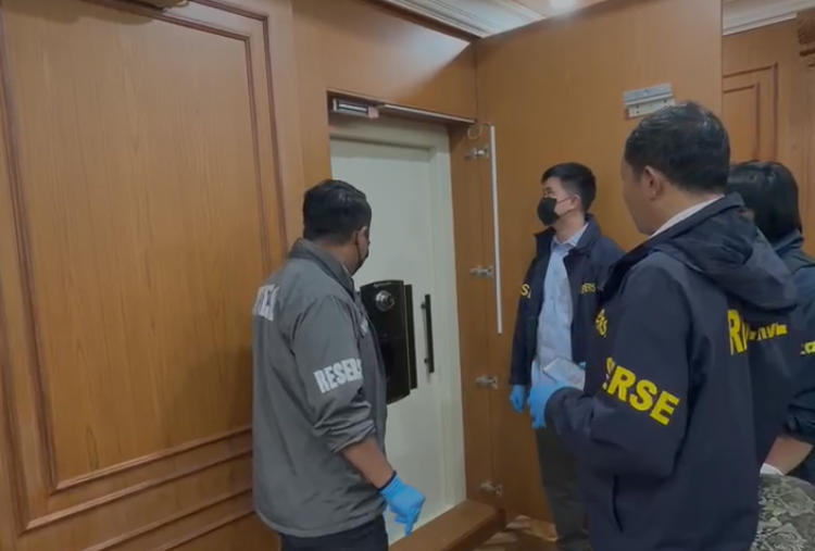 Tak Ada di LHKPN, Rumah Sentul Aset Pribadi Jampidsus Dibeli Pakai Nama Orang Lain?