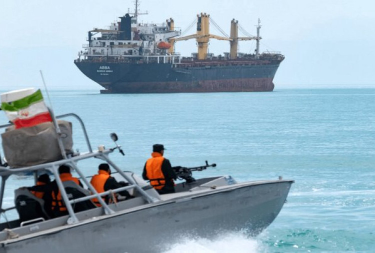 Harga Minyak Naik di Tengah Ketidakpastian Pembukaan Selat Hormuz
