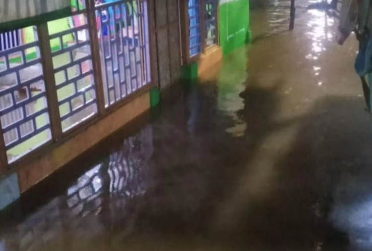 Update Banjir Jakarta: 28 RT Terendam Air, Tol Jakarta–Tangerang Ikut Tergenang