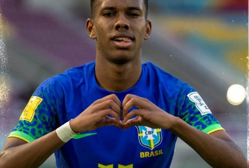 Chelsea Rekrut Estevao, Wonderkid Brasil yang Main di Piala Dunia U-17 Indonesia, Pelatih Palmeiras Ngamuk!