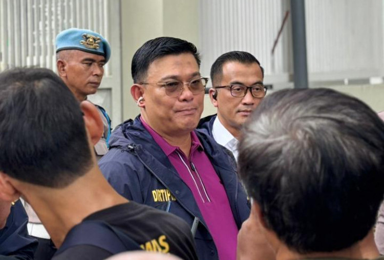 Bareskrim Geledah Perusahaan Emas di Surabaya dan Sidoarjo, Sita 51 Kg Emas dan Uang Rp7,13 Miliar