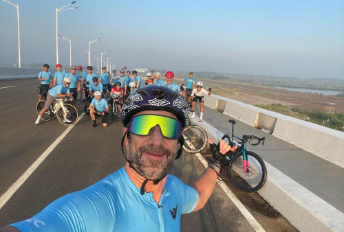 Wakil Dubes Australia Steve Scott Pamit, Gelar Farewell Ride Bareng Cyclist di Jakarta
