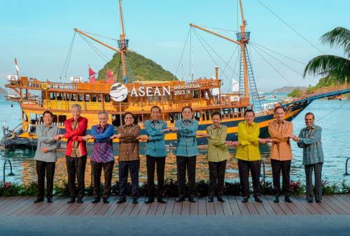 Para Pimpinan Negara ASEAN Kenakan Baju Tenun Songke Manggarai di Labuan Bajo 