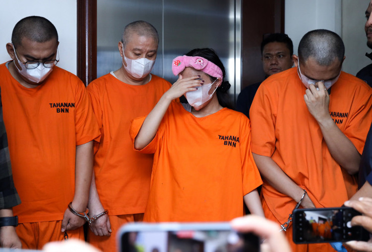 Join Operation BNN-Bea Cukai-Imigrasi Ungkap Jaringan Penyelundupan Liquid Vape Narkoba