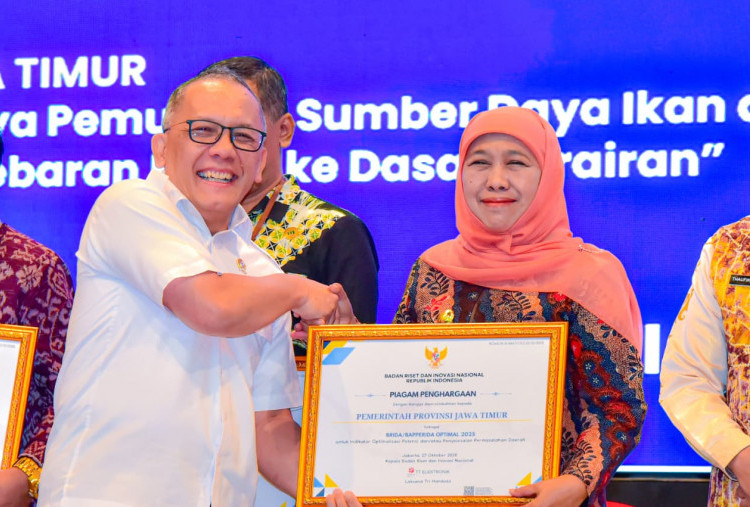 Pemprov Jatim Raih Penghargaan Dari BRIN Kategori Penyelesaian Masalah Daerah