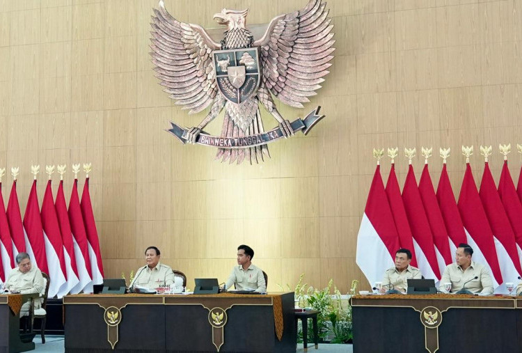 Prabowo Umumkan Indonesia Resmi Swasembada Beras per 31 Desember 2025