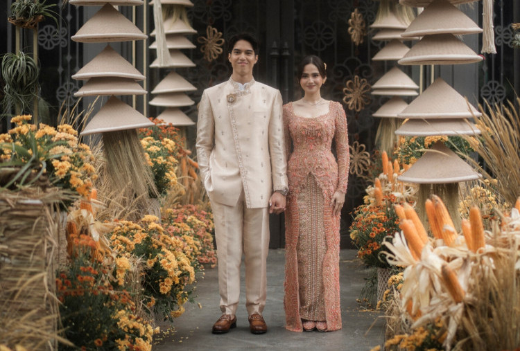 5 Fakta Momen El Rumi Resmi Melamar Syifa Hadju, Serasi dengan Kebaya dan Beskap