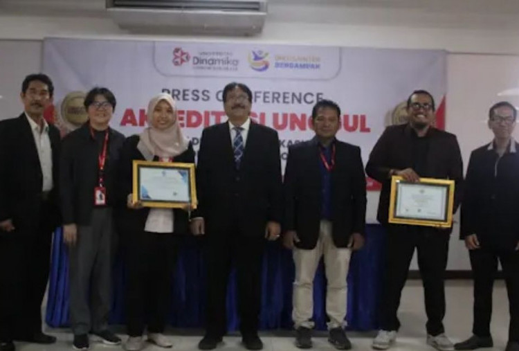Prodi DKV dan SI Universitas Dinamika Raih Akreditasi Unggul