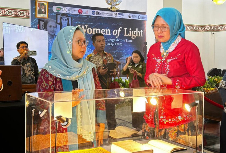 Apresiasi Pameran Museum Bersama BI Jatim, Alissa Wahid: Kolaborasi Inisiatif yang Keren