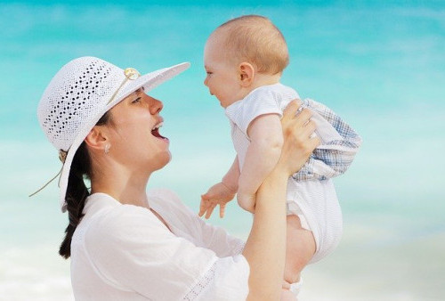 5 Cara Atasi Hidung Bayi Tersumbat di Malam Hari, Segera Dicoba Bun
