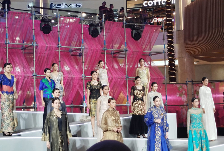 Ramadan Runway 2026, Indahnya Koleksi Fashion 12 Mendiang Desainer Legendaris Indonesia 