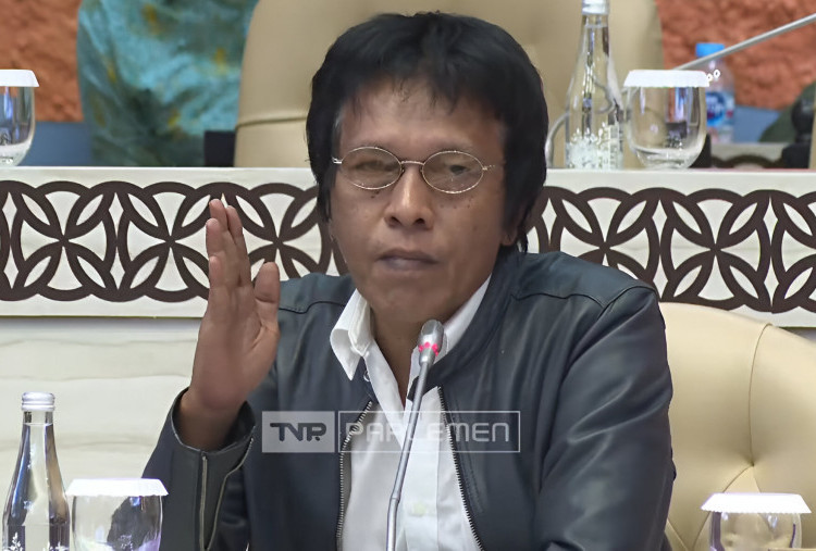 Adian Napitupulu Desak Hapus Biaya Layanan dan Jasa Aplikasi Ojol