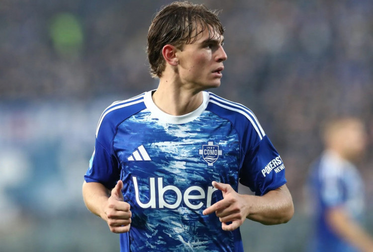 Nico Paz Dirumorkan Balik ke Real Madrid, Saya Fokus Como!