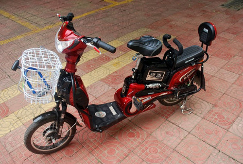 Pengendara Sepeda Listrik Tak Boleh Sembarangan Ngebut, Korlantas: Kecepatan 35Km per Jam Wajib Punya SIM!