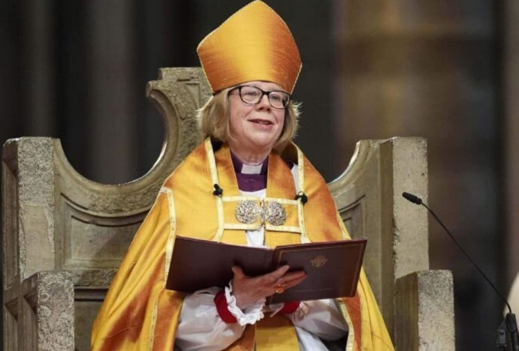 Sarah Mullally, Mantan Bidan, Perempuan Pertama yang Pimpin Gereja Anglikan Dunia