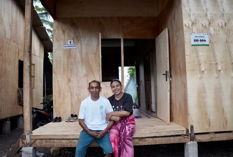 Markets4You Bersama Dompet Dhuafa Hadirkan Bale Nyaman Bagi Penyintas Gunung Lewotobi