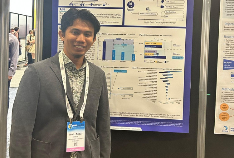 Penelitian Ungkap PKMK Efektif Turunkan Risiko Stunting dan Penyakit Infeksi