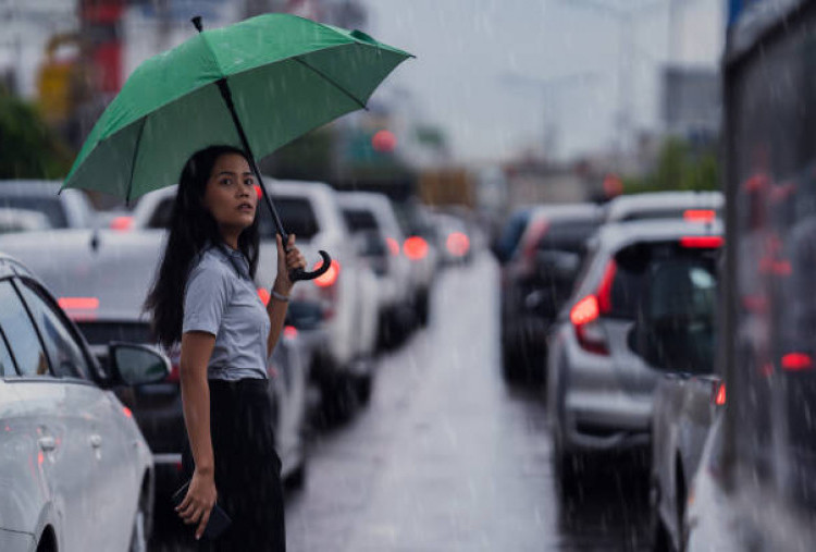 Pengaruh Hujan pada Suasana Hati, Mengapa Kita Merasa Lebih Melankolis?