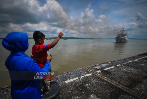 Pelepasan KRI Frans Kaisepo-368 