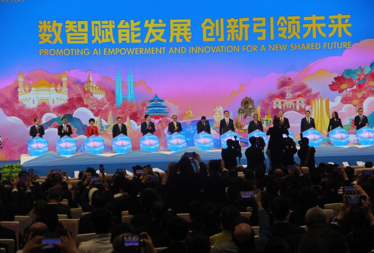 Harian Disway di China International Press Communication Center (CIPCC) (26): Pameran Era AI