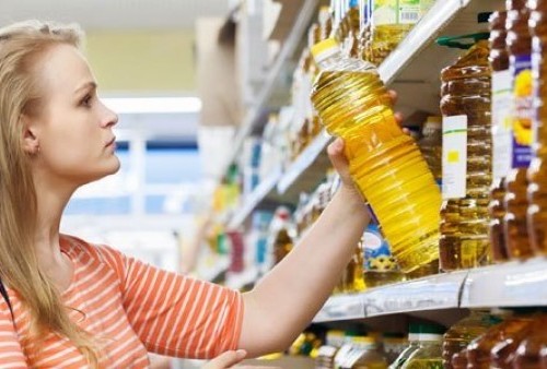 Minimarket Mulai Berlakukan Harga Normal Minyak Goreng Kemasan
