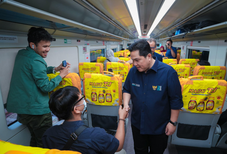 Erick Tohir Minta Waktu Tempuh Kereta Bandara Dipercepat